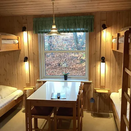 Detached For Four Guests Ansager